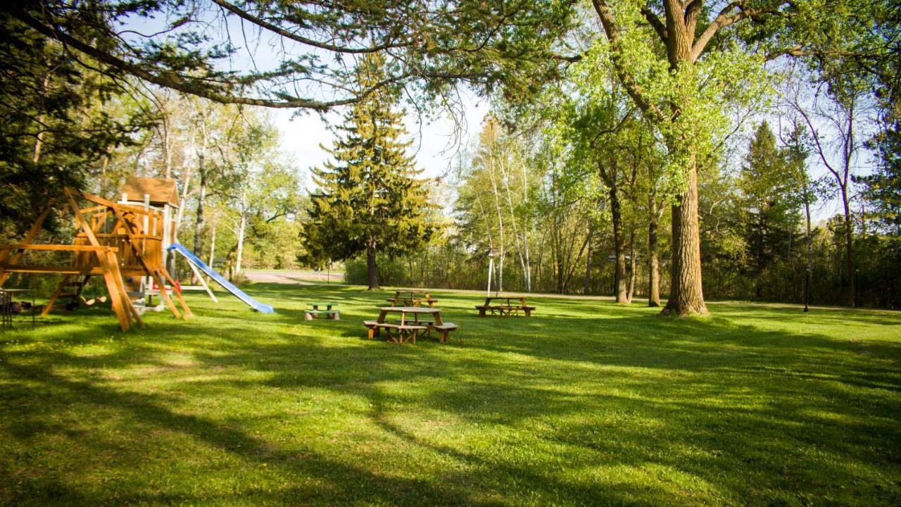 Curriers Lakeview Lodge Rice Lake Exterior foto